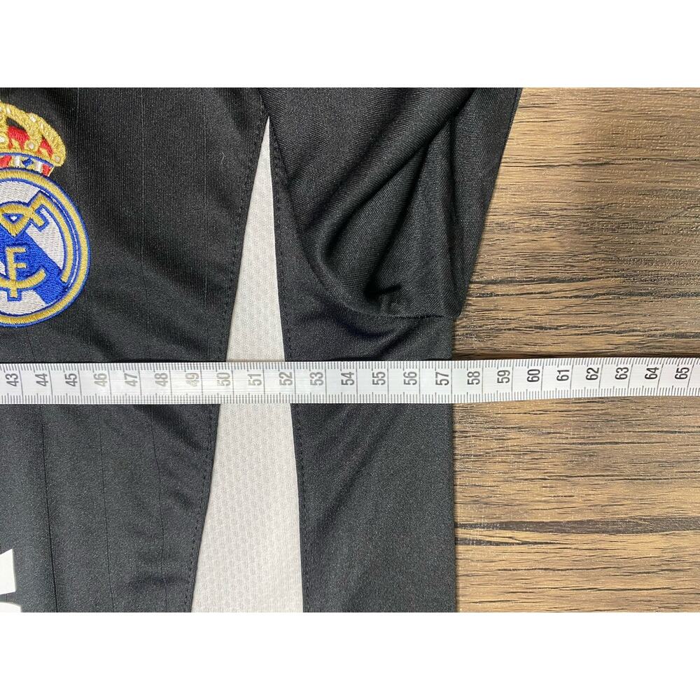 Real Madrid | Men’s Large Retro Long-Sleeve Jersey - Picture 4 of 7